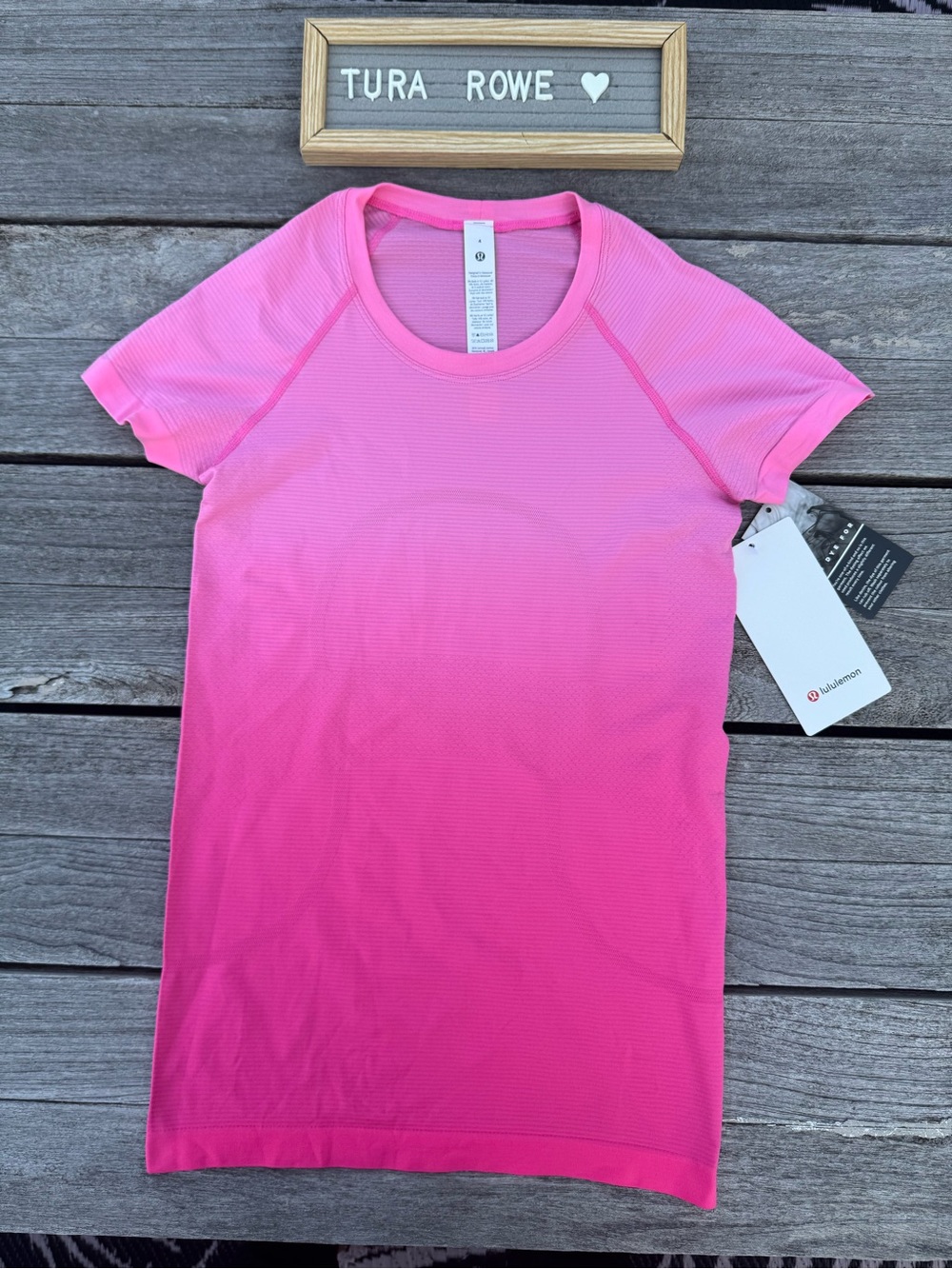Lululemon Swiftly Tech Short Sleeve Shirt 2.0‎ Ombre Dye Strawberry Size 4 NWT